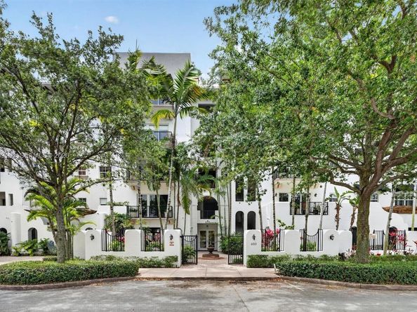 650 Valencia Ave 302, Coral Gables FL 33134