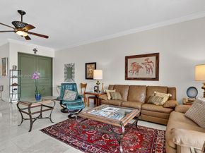650 Valencia Ave 302, Coral Gables FL 33134