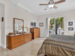 650 Valencia Ave 302, Coral Gables FL 33134