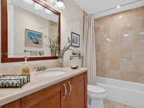 650 Valencia Ave 302, Coral Gables FL 33134