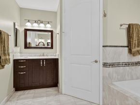 650 Valencia Ave 302, Coral Gables FL 33134