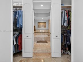 650 Valencia Ave 302, Coral Gables FL 33134