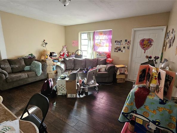 3451 NW 2nd St, Lauderhill FL 33311