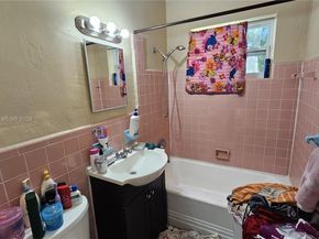 3451 NW 2nd St, Lauderhill FL 33311