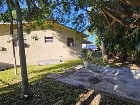 3451 NW 2nd St, Lauderhill FL 33311