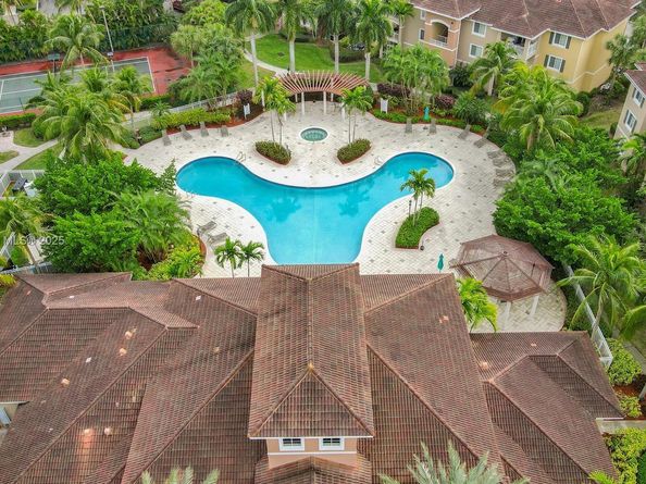 6434 Emerald Dunes Dr 202, West Palm Beach FL 33411
