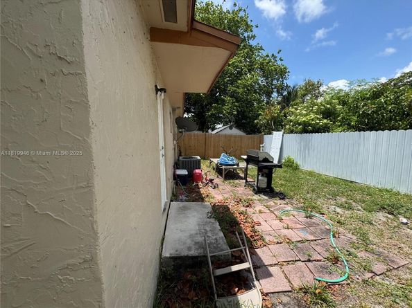 2510 SW 62nd Ave, Miramar FL 33023