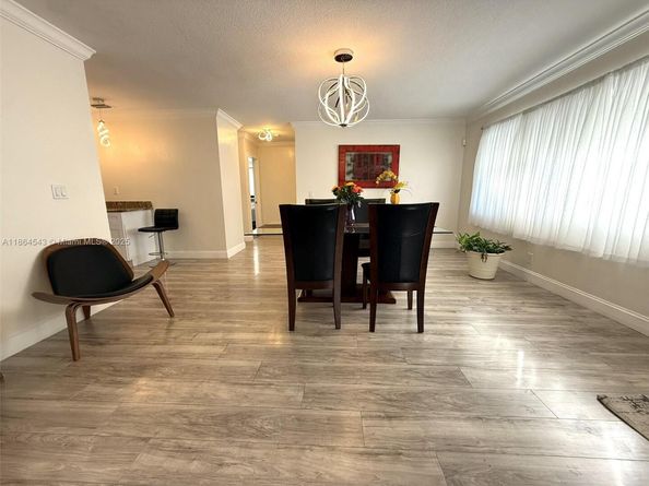 671 SW 14th St, Deerfield Beach FL 33441