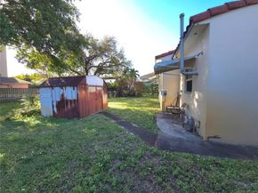 1033 N 19th Ave, Hollywood FL 33020