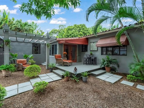 492 NE 55th St, Miami FL 33137