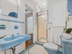 492 NE 55th St, Miami FL 33137