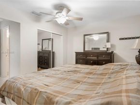 9404 NW 70th Pl, Tamarac FL 33321