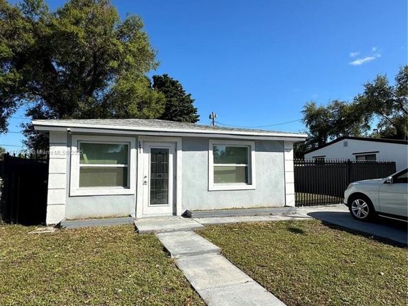 1431 NE 152nd Ter, North Miami Beach FL 33162
