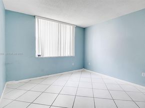 9360 Fontainebleau Blvd 101, Miami FL 33172