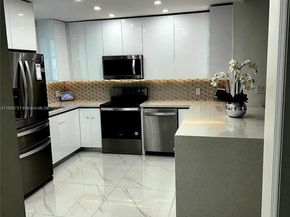 19234 SW 121st Ct, Miami FL 33177