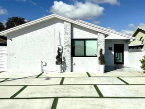 19234 SW 121st Ct, Miami FL 33177