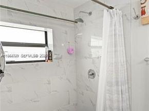 2407 Dewey St, Hollywood FL 33020