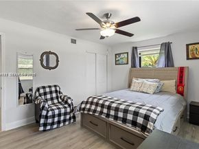 2407 Dewey St, Hollywood FL 33020