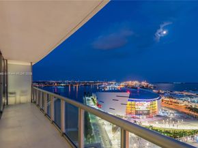 888 Biscayne Blvd 2103, Miami FL 33132