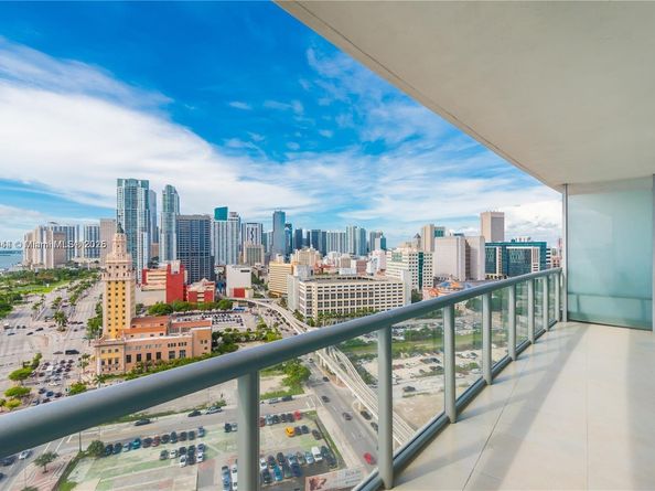 888 Biscayne Blvd 2103, Miami FL 33132