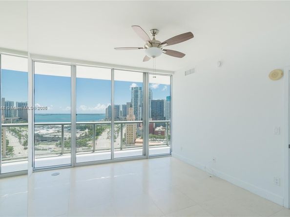 888 Biscayne Blvd 2103, Miami FL 33132
