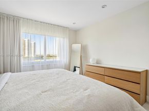 300 Diplomat Pkwy 811, Hallandale Beach FL 33009