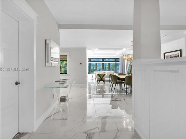 4363 Nautilus Dr, Miami Beach FL 33140