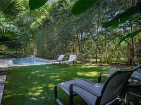 4363 Nautilus Dr, Miami Beach FL 33140