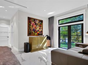 4363 Nautilus Dr, Miami Beach FL 33140