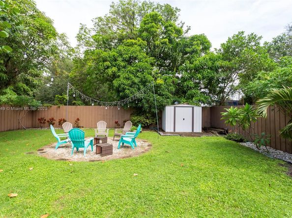 337 NW 47th St, Miami FL 33127