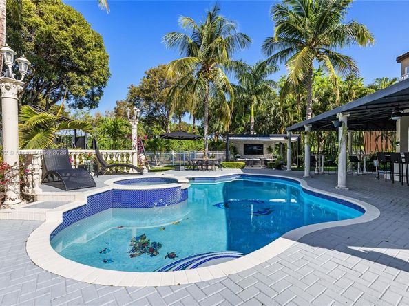 16895 SW 49 ct, Miramar FL 33027