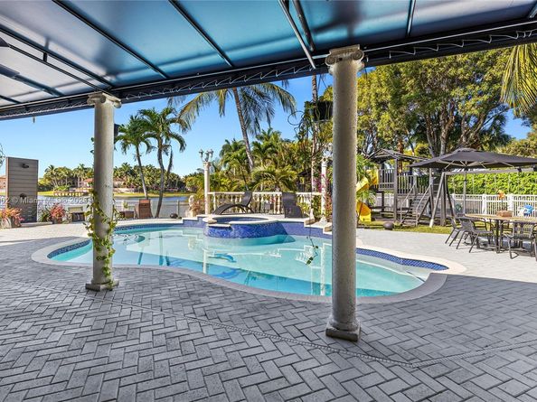 16895 SW 49 ct, Miramar FL 33027