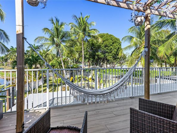 16895 SW 49 ct, Miramar FL 33027