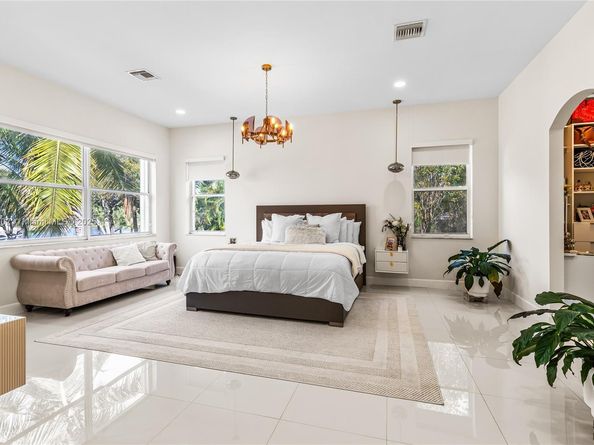 16895 SW 49 ct, Miramar FL 33027