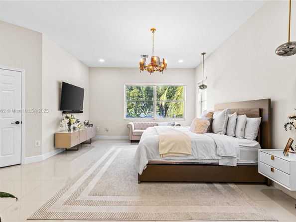 16895 SW 49 ct, Miramar FL 33027