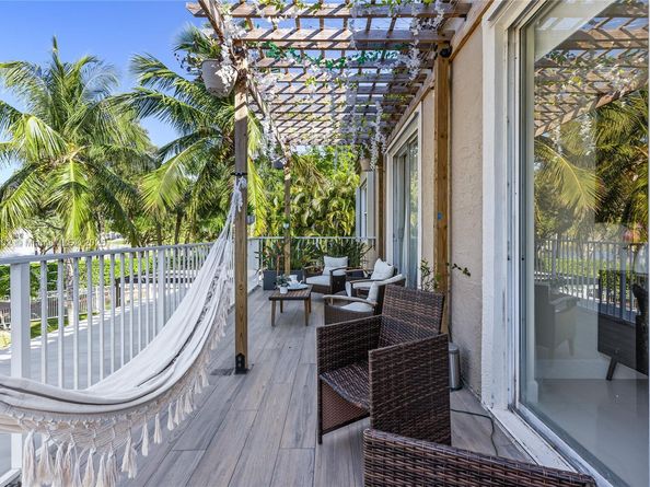 16895 SW 49 ct, Miramar FL 33027