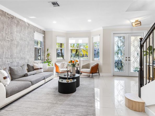 16895 SW 49 ct, Miramar FL 33027