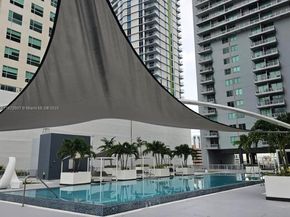 690 SW 1st Ct 2515, Miami FL 33130