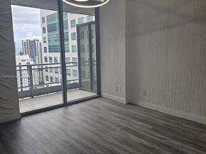 690 SW 1st Ct 2515, Miami FL 33130