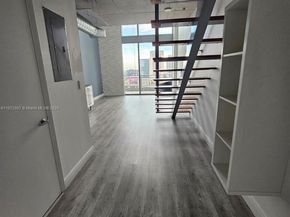690 SW 1st Ct 2515, Miami FL 33130