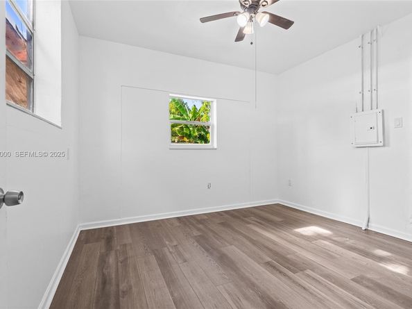 201 S Biscayne River Dr, Miami FL 33169