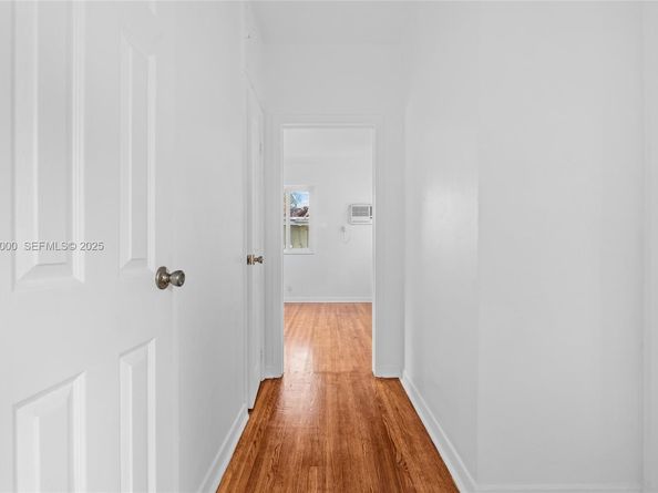 201 S Biscayne River Dr, Miami FL 33169