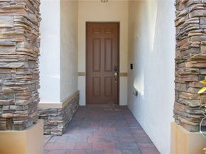 8800 NW 98th Ct, Doral FL 33178