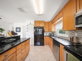 1340 NW 125th Ter, Sunrise FL 33323