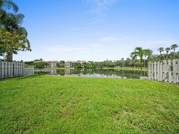 1340 NW 125th Ter, Sunrise FL 33323