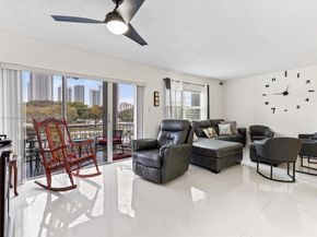 200 Diplomat Pkwy 424, Hallandale Beach FL 33009