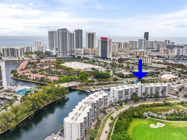 200 Diplomat Pkwy 424, Hallandale Beach FL 33009