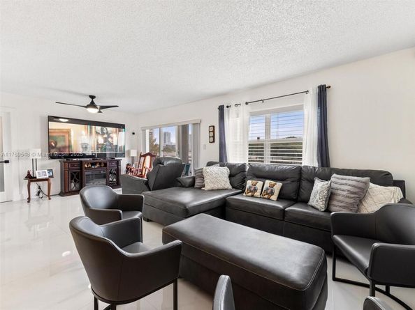200 Diplomat Pkwy 424, Hallandale Beach FL 33009