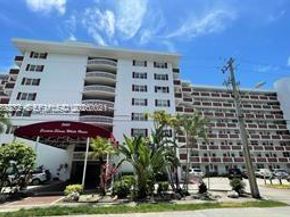 3660 NE 166th St 611, North Miami Beach FL 33160