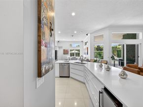 1623 Blue Jay Cir, Weston FL 33327